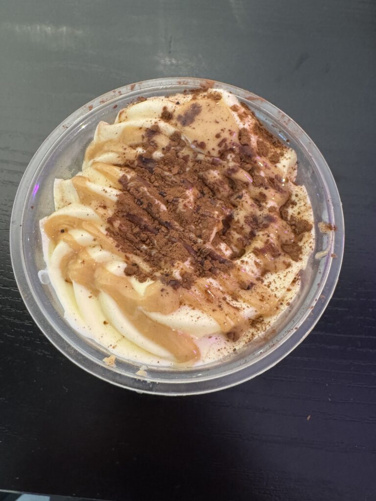Tiramisú KINDER BUENO